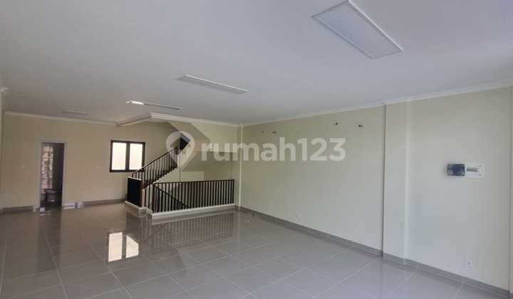 Disewakan Ruko Downtown Drive Gading Serpong Ncy