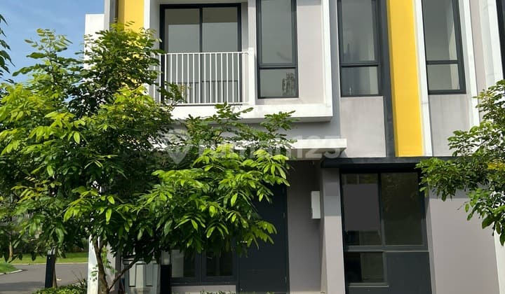Disewakan Rumah Baroni Hoek Gading Serpong Yua