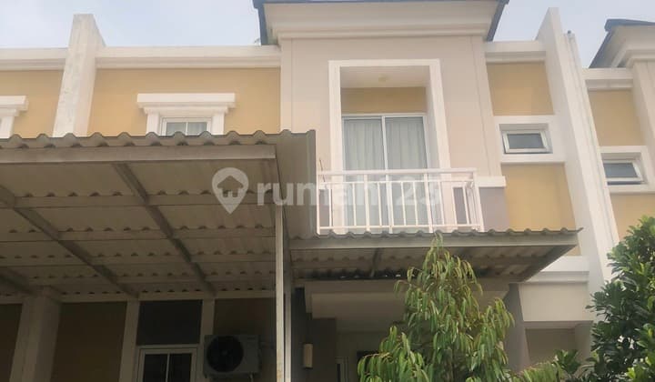 Rumah Bagus 4 Kamar di Nusaloka BSD City Dekat Tol