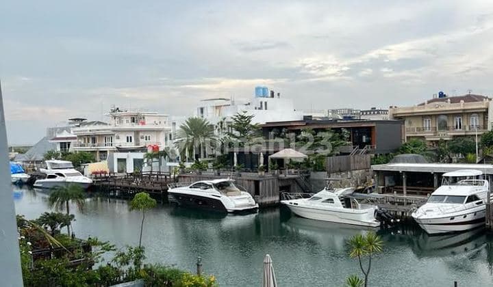 LUXURY HOUSE AT PANTAI MUTIARA - PANTAI INDAH KAPUK (PIK)