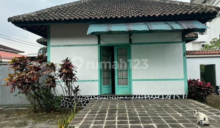 Rumah Original Peninggalan Belanda Dekat Gedung Sate Bandung Strategis