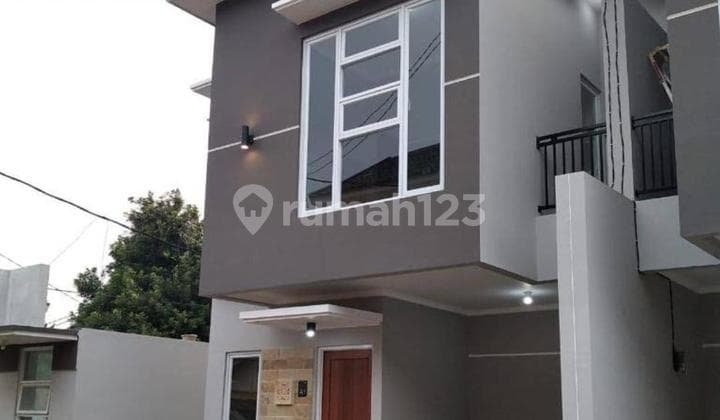 Dijual Rumah Plus Isi Perabotan Nya di Dalam Cluster di Beji Depok