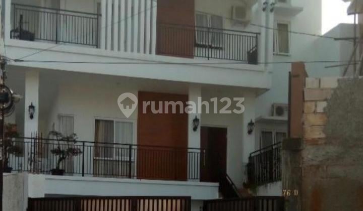 Dijual Rumah Siap Huni di Dalam Perumahan Cinere