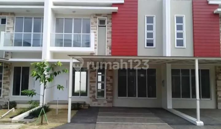 Disewakan Rumah Cantik di Green Lake City