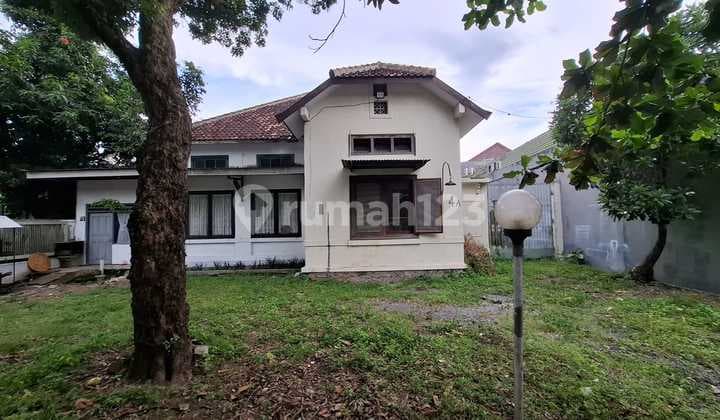 Strategic Heritage House in Kotabaru Yogyakarta