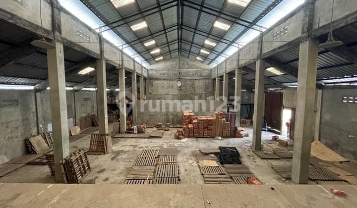 Gudang Strategis Dekat Kasongan Bantul Yogyakarta