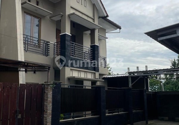 Rumah 2 Lantai Strategis di Sariharjo Sleman Dekat Pusat Bisnis & Kuliner