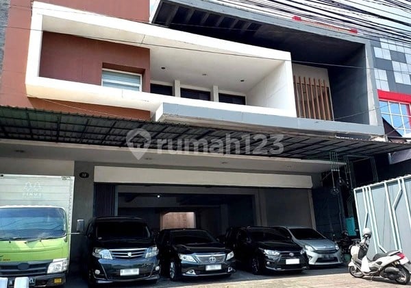 Super Premium Commercial Asset, 3-Story Shop House on North Ring Road, Condongcatur, Depok, Sleman
