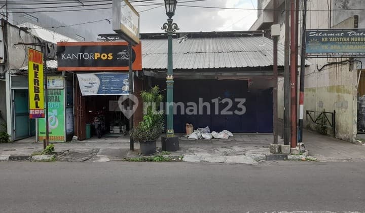 Disewakan Ruko Strategis di Jalan Magelang, Yogyakarta - Lokasi Ramai & Potensial