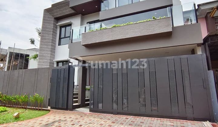Rumah Baru Mewah Modern Huk Selatan De Latinos BSD City
