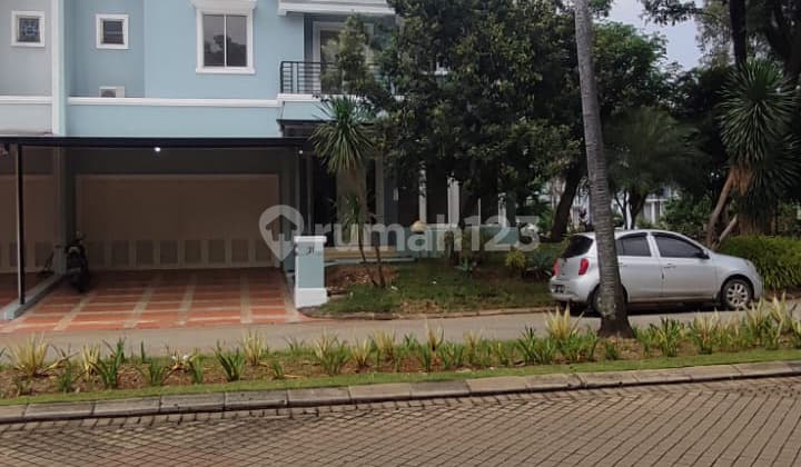 Rumah Hoek Mewah Depan Club House Di Cluster Aquamarine Pondok Hijau Golf Gading Serpong