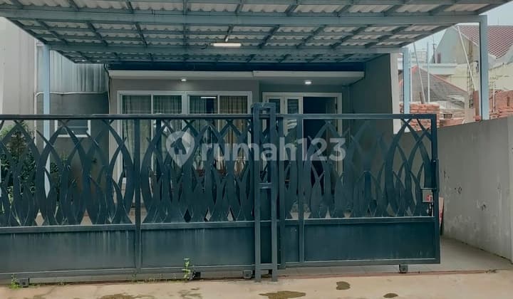 New 2-Story House Facing Park at Vila Melati Mas Serpong