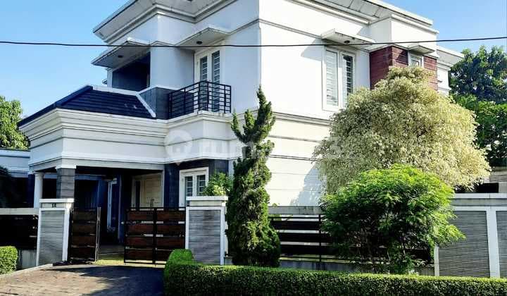 Rumah Di Bumi Bintaro Permai Halaman Luas Rapih Terawat