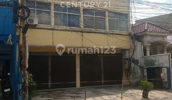 Shop House for Rent, Main Road, Perumnas 1 Tangerang