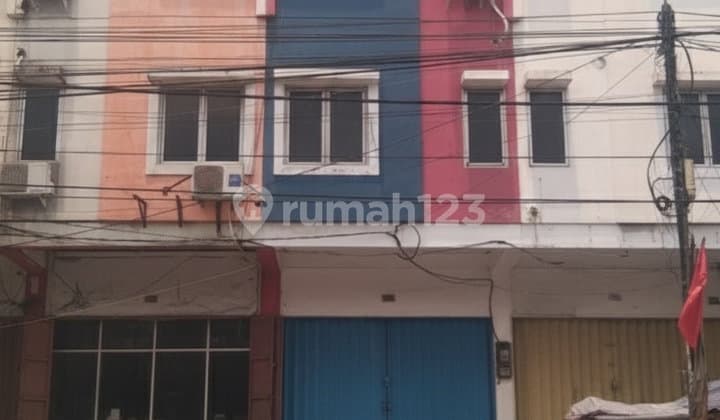 Ruko Borobudur Strategically Located Near Dense Residential Area