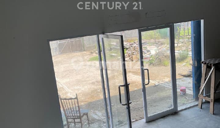 2-Story Shop House, Strategic Location on Jl Imam Bonjol, Karawaci, Tangerang