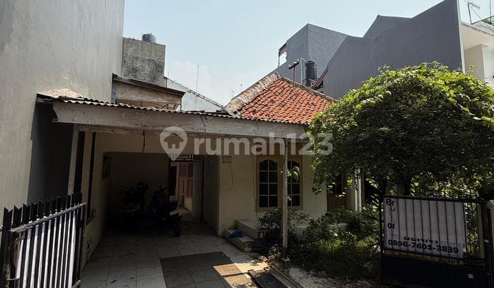 For Sale 1-Story House in Grogol, West Jakarta