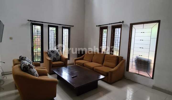 DISEWA RUMAH MEWAH BULANAN FURNISH BAGUS PARAHYANGAN SENTUL CITY