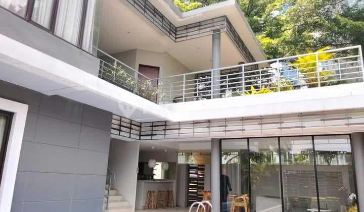 DIJUAL VILLLA PREMIUM FURNISHED KOLAM RENANG BHUVANA CIAWI BOGOR