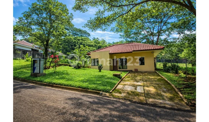 Disewa Rumah Tahunan Lakeside Homes Northridge Sentul City Ssr015