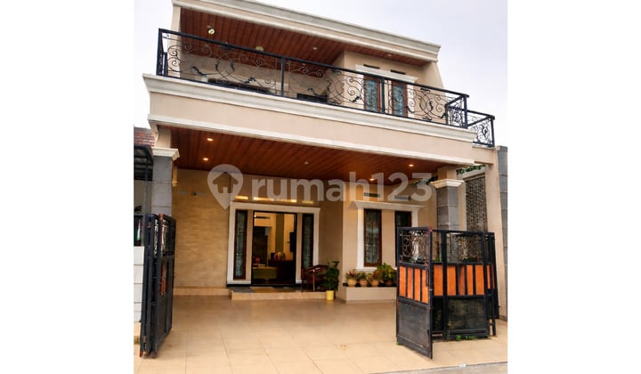 Dijual Rumah Mewah 2 Lantai Siap Huni di Villa Bogor Indah Bo214