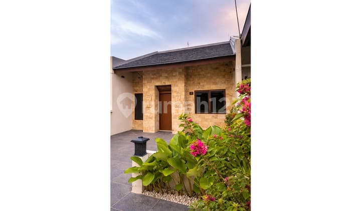 Dijual Rumah Siaphuni Harga Nego Tampak Siring Sentul City Ssr843