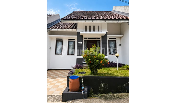 For Rent: Nice and Strategic House Near Mall in Mutiara Sentul Ssr1046