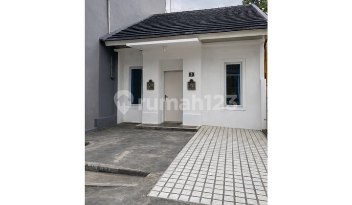 Dijual Rumah Baru Renov Furnish Tampak Siring Sentul City Ssr020
