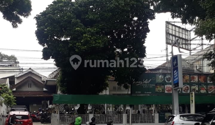 Jual Rumah Strategis Jalan Utama Sayap Dago Bandung