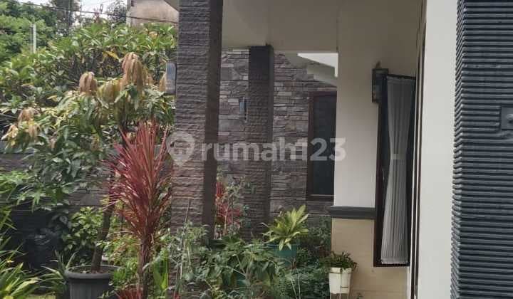 For Sale Strategic House in Reog Bandung Area