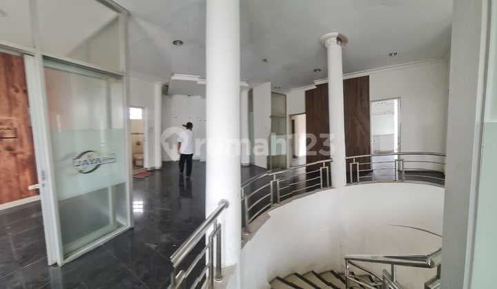 Sewa Tempat Usaha Strategis Buah Batu Bandung