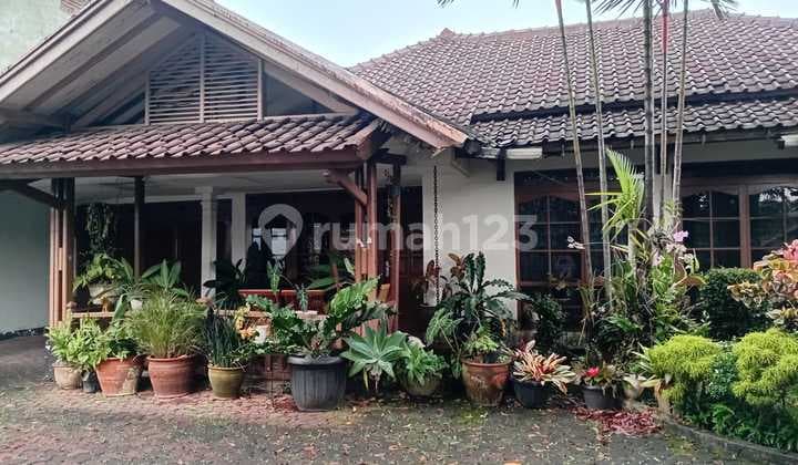 Jual Rumah Strategis Batu Indah Bandung