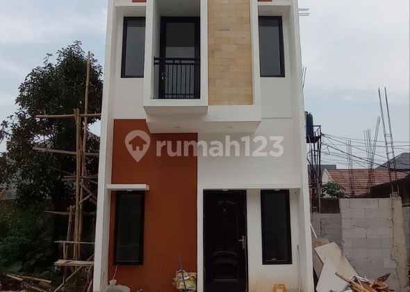 Rumah Murah 2 Lantai Deket Tol Setu Cipayung