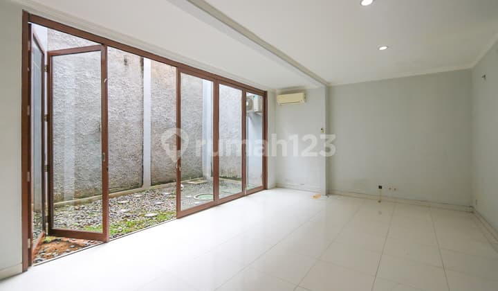 Rumah Nyaman Cluster Discovery Bintaro, Akses Mudah ke BSD City