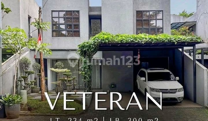 Veteran Jakarta Dalam Townhouse One Gate System Semi Furnished