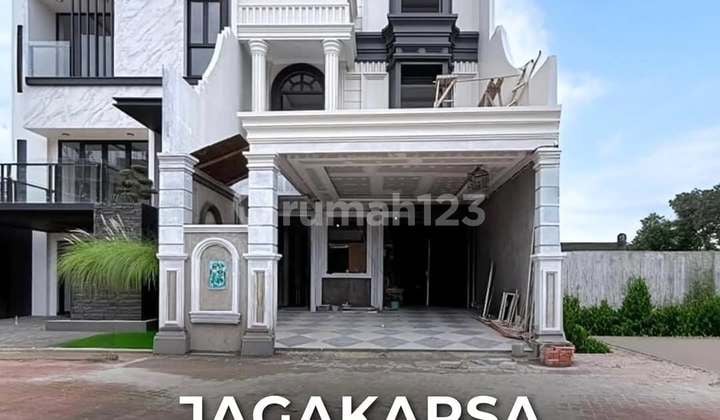 Jagakarsa Brand New House On Progress American Classic Design
