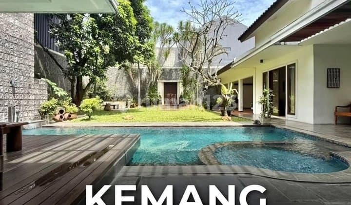 Kemang Cipete Modern Tropical House Dalam Komplek Posisi Hoek