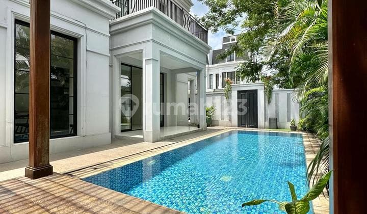 Kemang French Classic Townhouse Dalam Cluster Turun Harga
