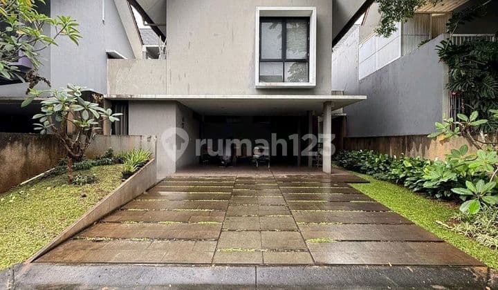 Veteran Bintaro Modern Minimalist Townhouse One Gate System