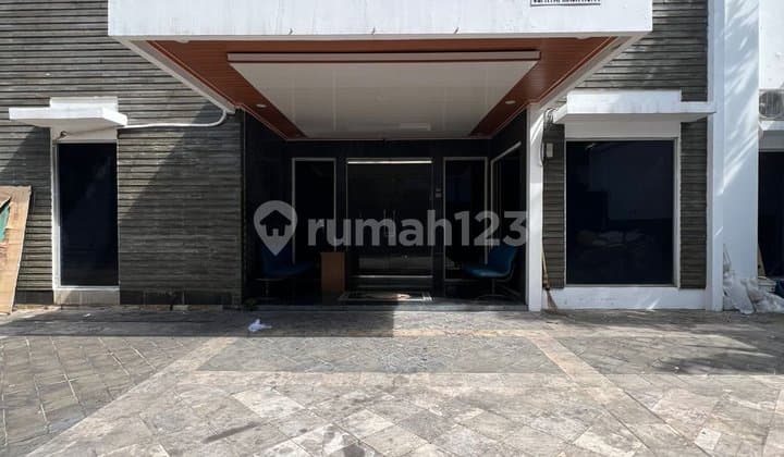 Kebayoran Baru Rumah Kantor Area Komersial Cocok untuk Usaha