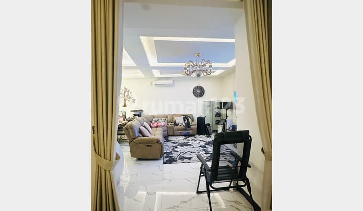 Turun Harga Drastis Jual Rumah Mewah 2 Lantai Full Furnished di Cluster Shinano, Jakarta Garden City, Cakung 034