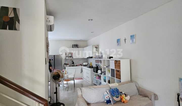 Dream Home in Jakarta, Strategic Location! 032