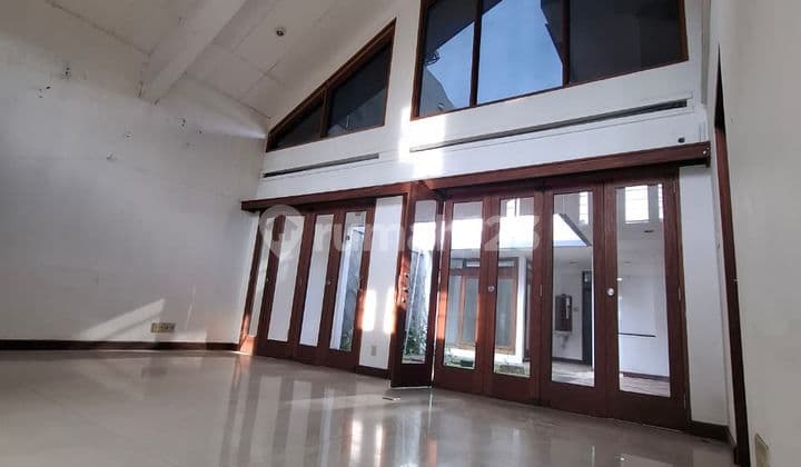 Disewakan Rumah Sayap Ciumbuleuit Super Langka