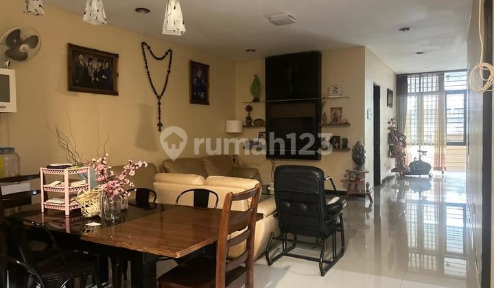 Jual Cepat Rumah Siap Huni Area Taman Kopo Indah