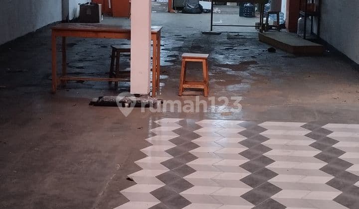 * Over Contract of Dago Bandung Wing Business Space