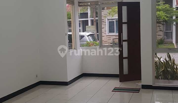 Disewakan Rumah Minimalis 1 Lantai Lokasi Kota Baru Parahyangan Bandung