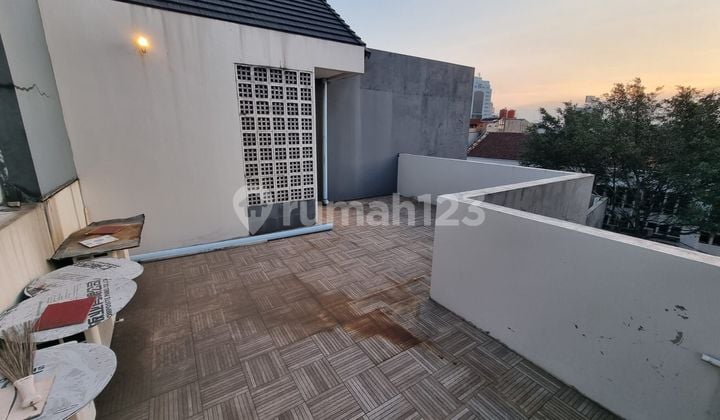 Disewakan Rumah 3.5lantai Sayap Braga