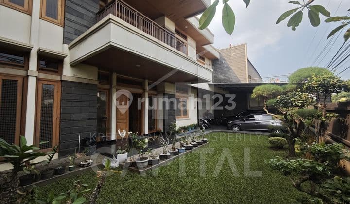 Rumah Lux dan Mewah dengan Lokasi yang Premiumdan Asri di Komplek Mekar Wangi Bandung