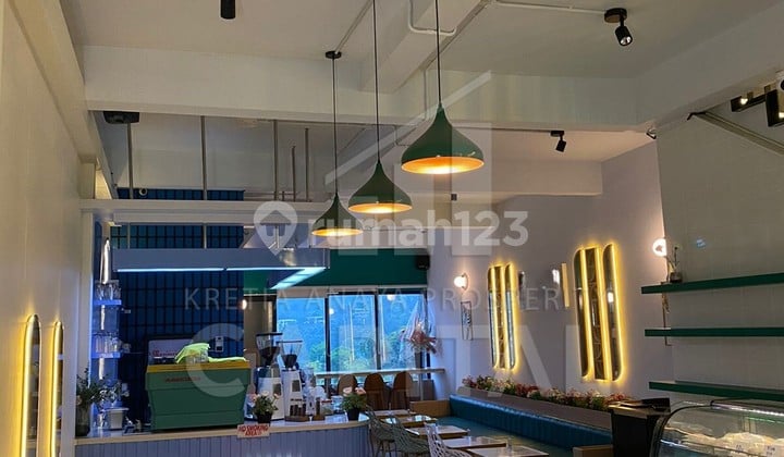 Kesempatan Emas ! Ruko 4 Lantai di Kawasan Mainroad Dago - Cocok untuk Bisnis & Investasi