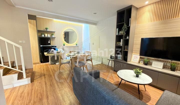 Rumah Cakep Fully Furnished di Summarecon Cluster Dayana
